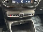 Volvo XC40 2022 Musta