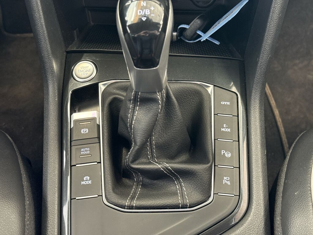 Volkswagen Tiguan 2022 Valkoinen
