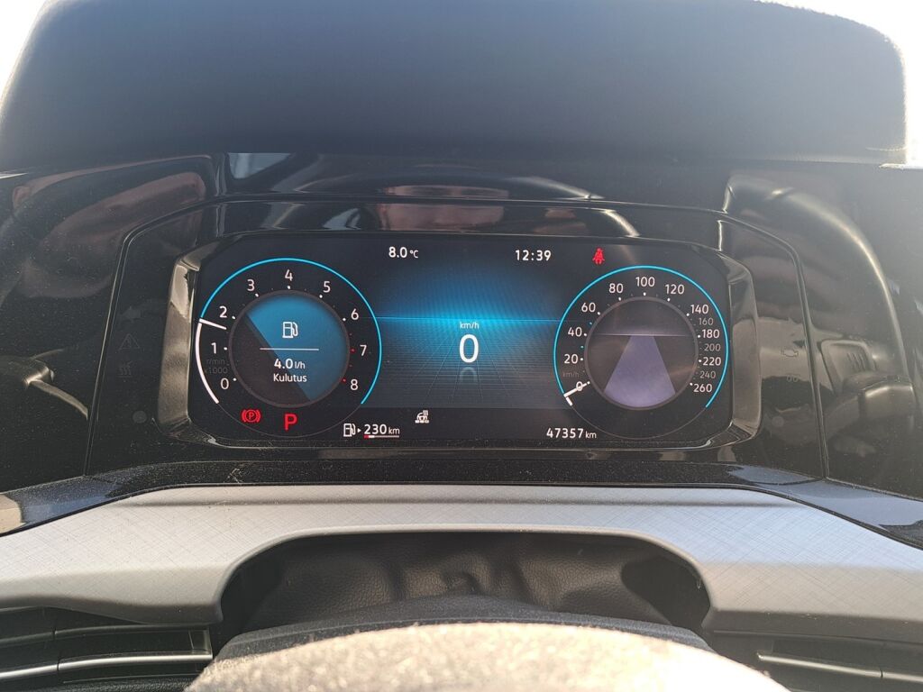 Volkswagen Golf 2022 Sininen