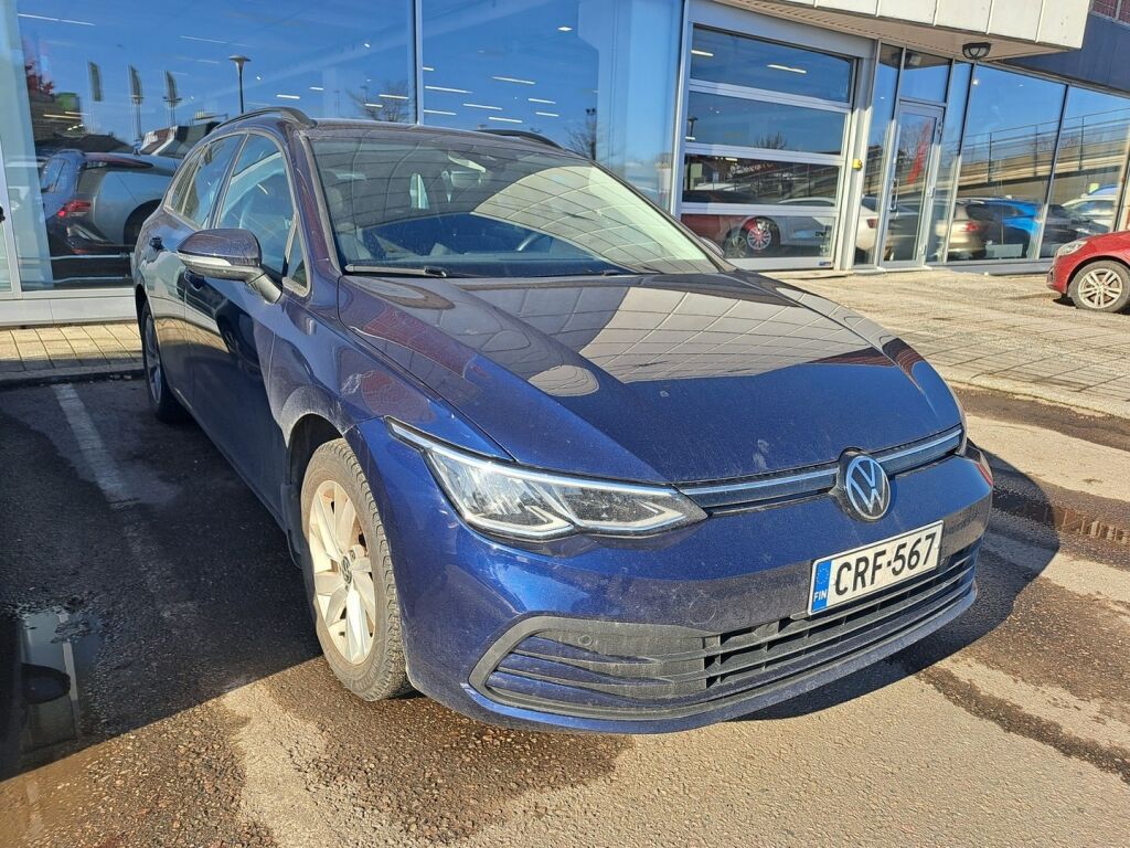 Volkswagen Golf 2022 Sininen