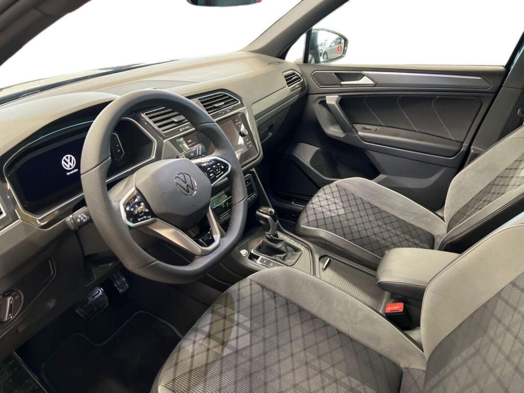 Volkswagen Tiguan 2022 Sininen