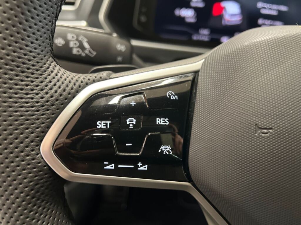 Volkswagen Tiguan 2022 Sininen
