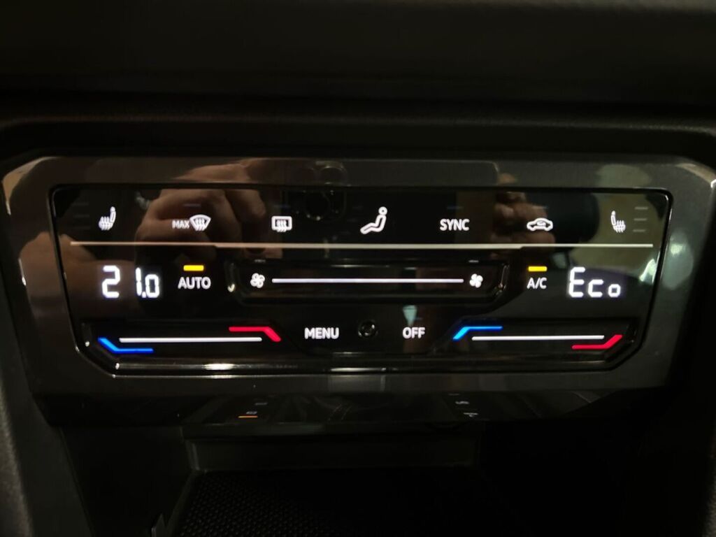 Volkswagen Tiguan 2022 Sininen