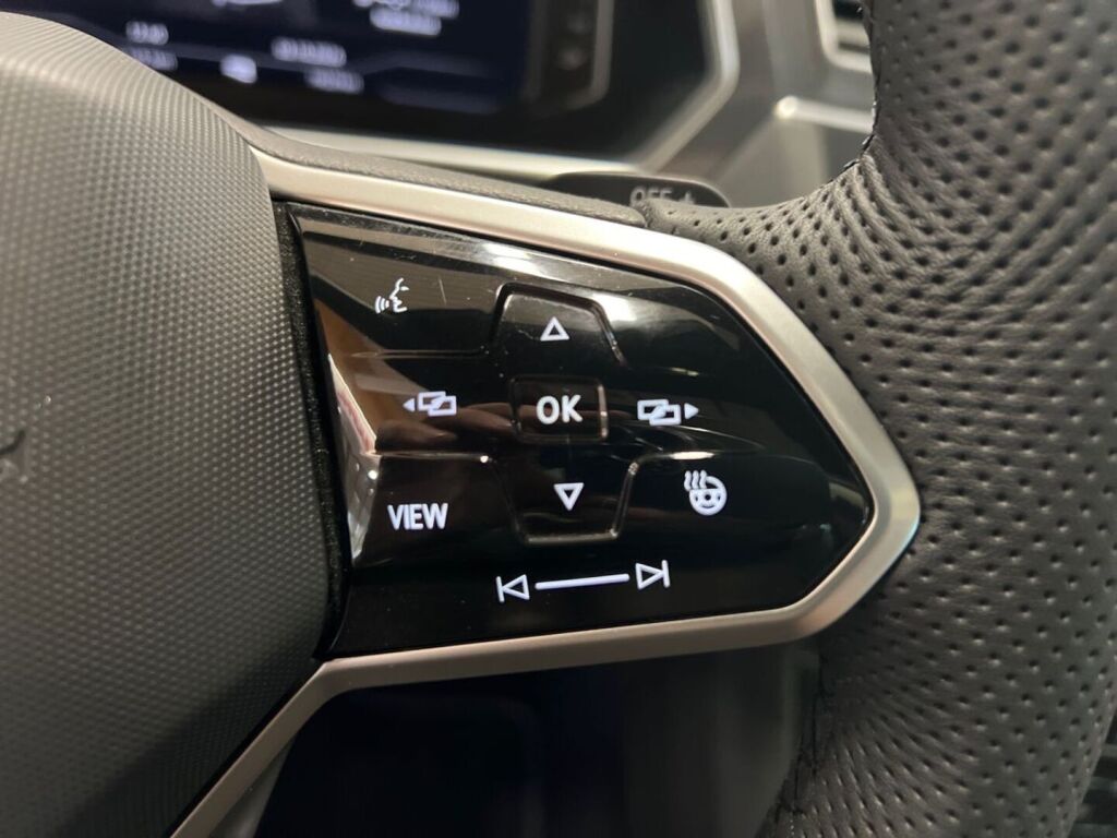 Volkswagen Tiguan 2022 Sininen