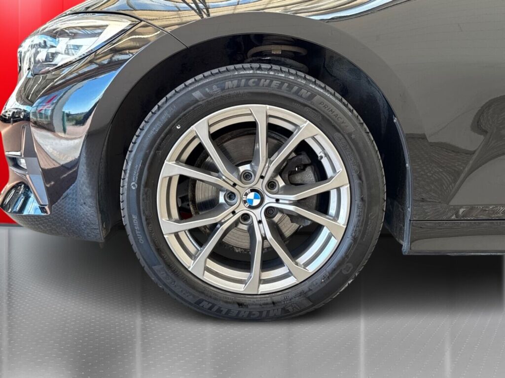 BMW 320 2022 Musta
