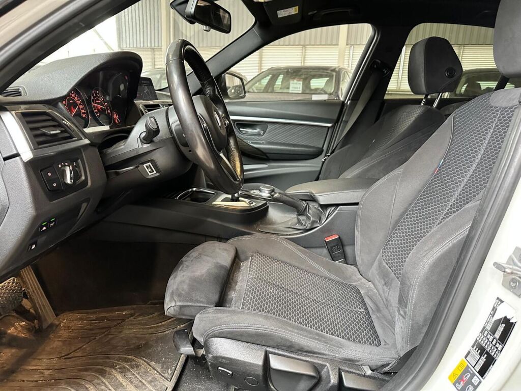 BMW 330 2017 Valkoinen