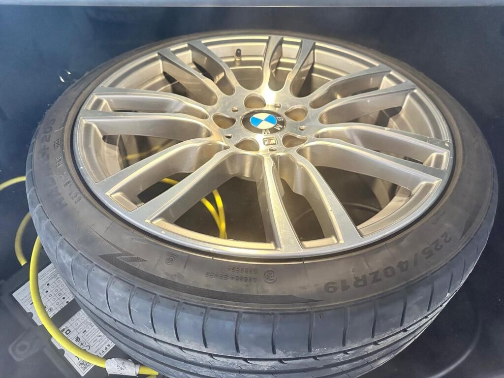 BMW 330 2017 Valkoinen