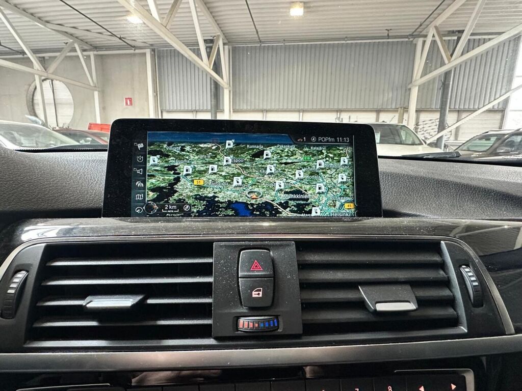 BMW 330 2017 Valkoinen