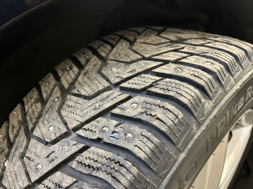 Mercedes-Benz E 2022 Musta