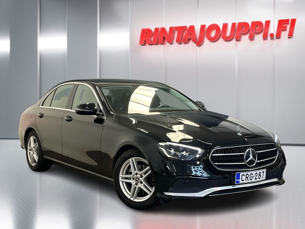 Mercedes-Benz E 2022 Musta