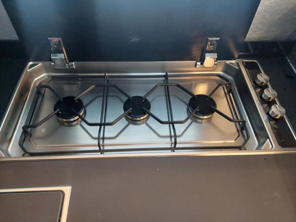 Adria Matrix Supreme 670 SL 2022 Harmaa