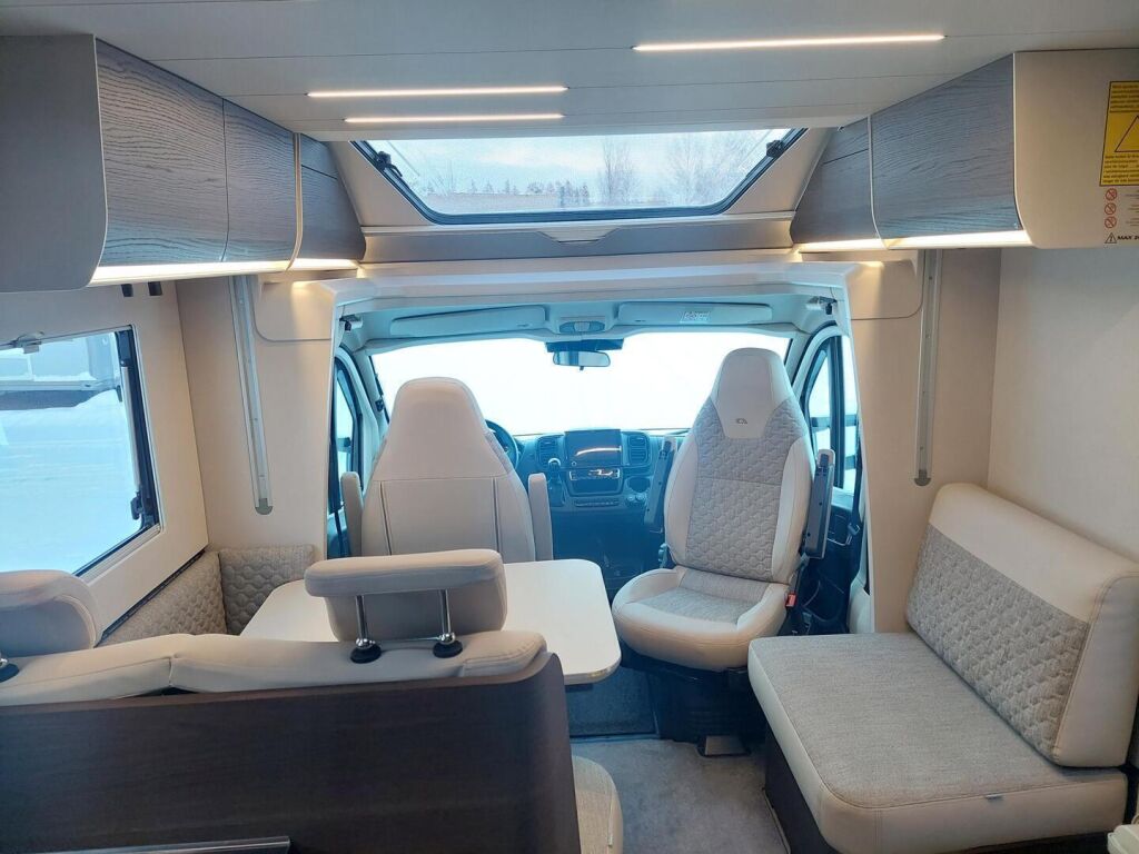 Adria Matrix Supreme 670 SL 2022 Harmaa