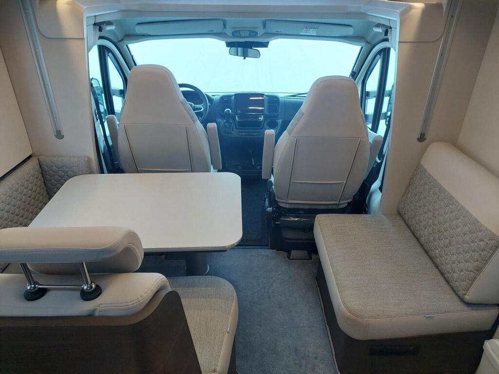 Adria Matrix Supreme 670 SL 2022 Harmaa