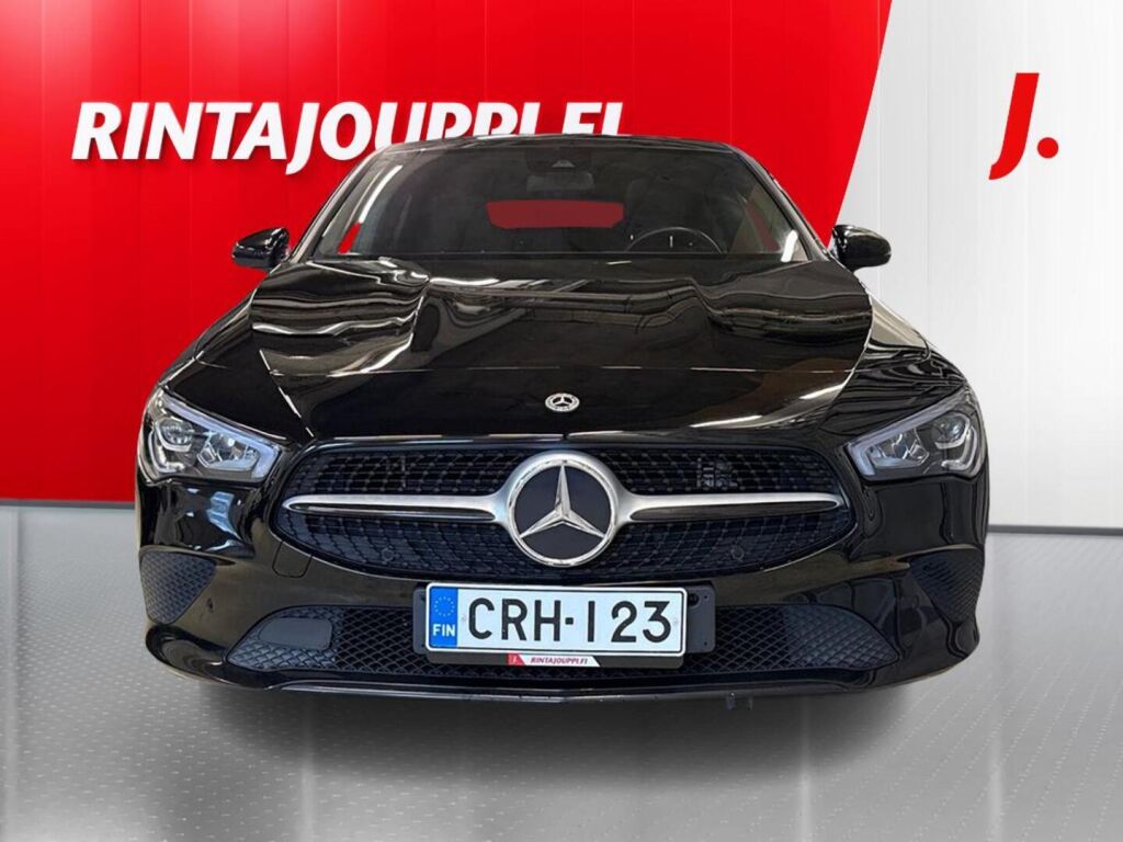 Mercedes-Benz CLA 2023 Musta