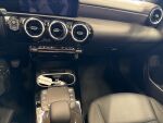 Mercedes-Benz CLA 2023 Musta