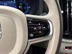 Volvo XC60 2023 Musta