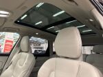 Volvo XC60 2023 Musta