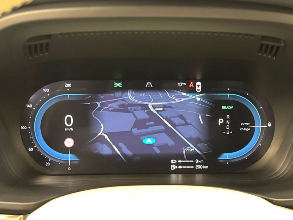 Volvo XC60 2023 Musta