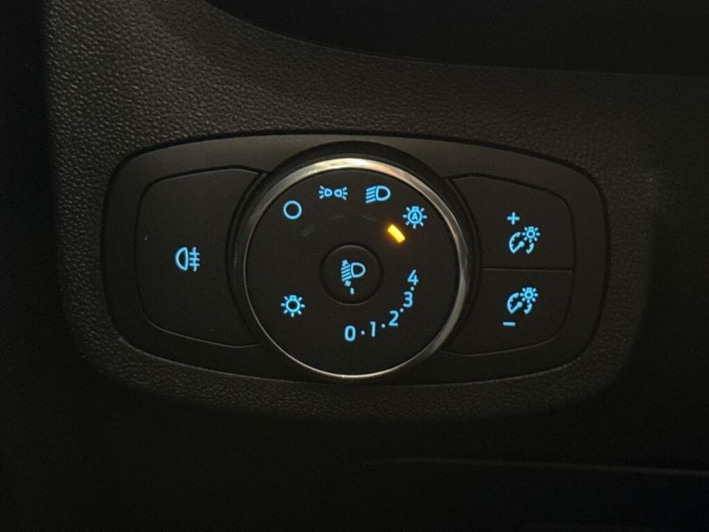Ford Fiesta 2023 Valkoinen