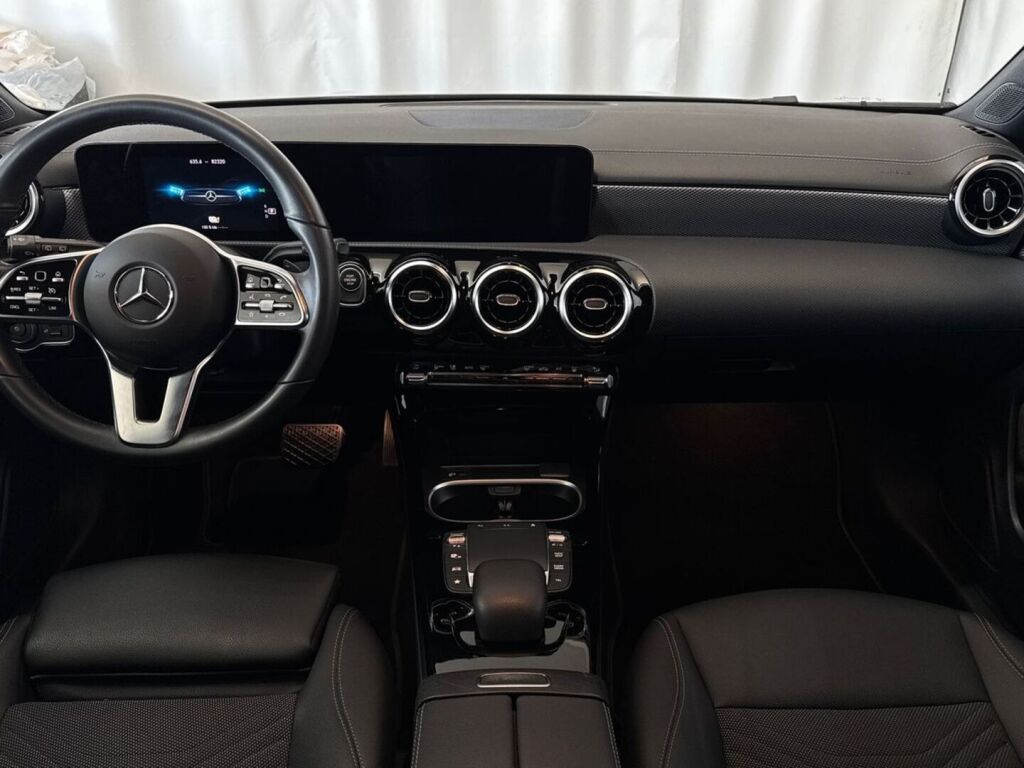 Mercedes-Benz CLA 2023 Harmaa
