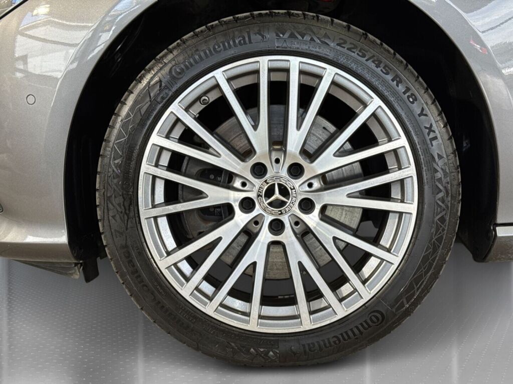 Mercedes-Benz CLA 2023 Harmaa