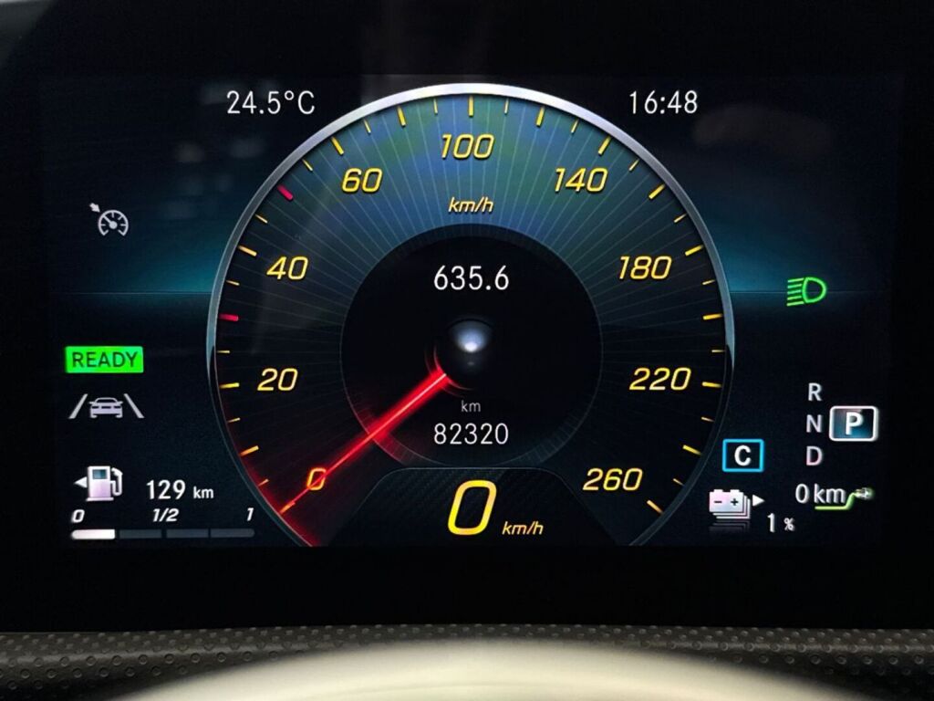 Mercedes-Benz CLA 2023 Harmaa