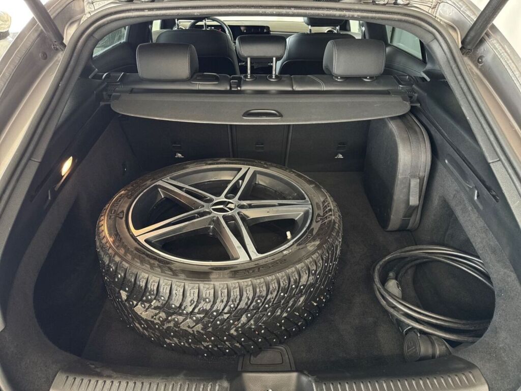 Mercedes-Benz CLA 2023 Harmaa