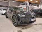 Volvo XC40 2023 Musta