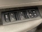 Volvo XC40 2023 Musta