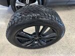 Volvo XC40 2023 Musta
