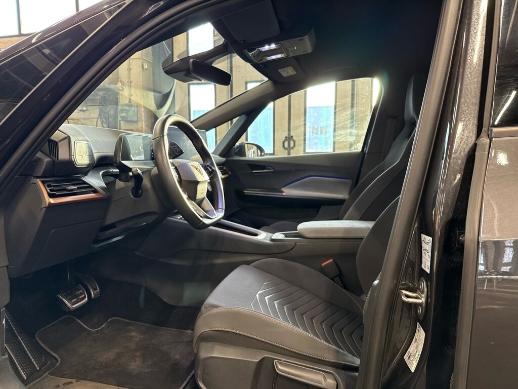 Cupra Born 2023 Harmaa