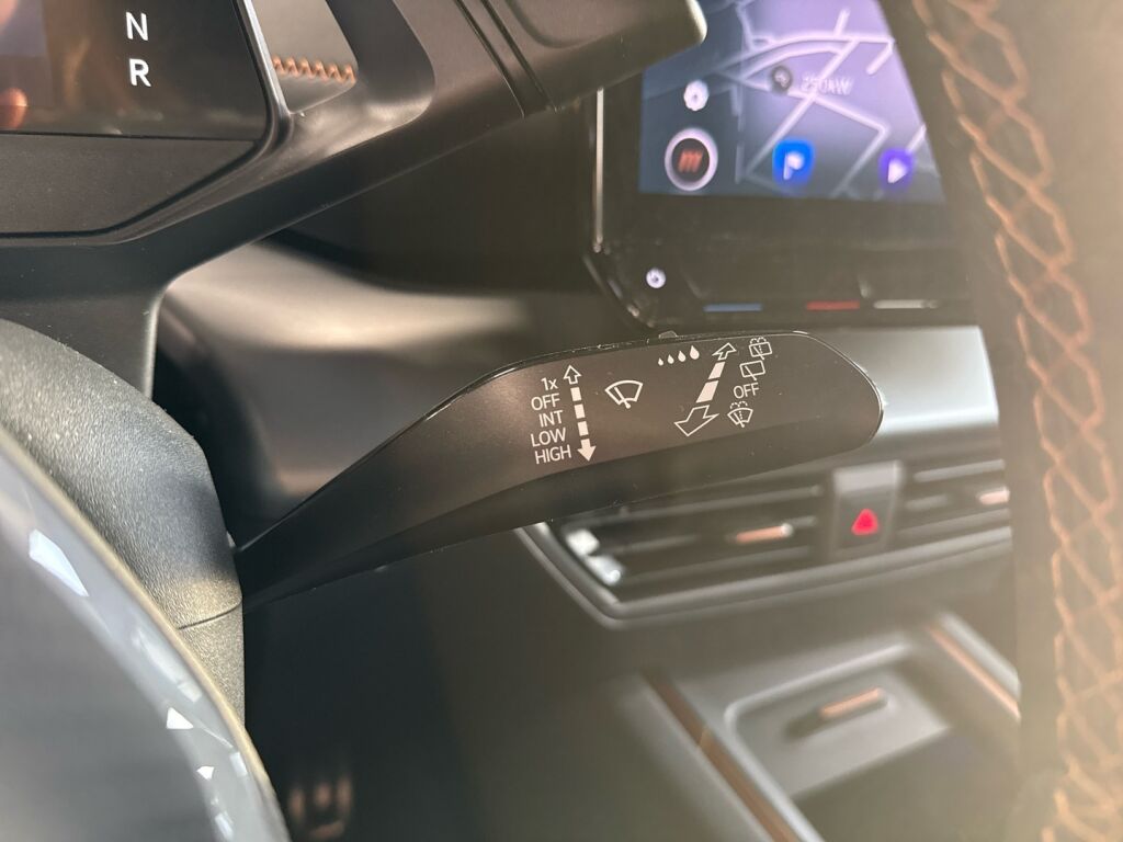 Cupra Born 2023 Harmaa