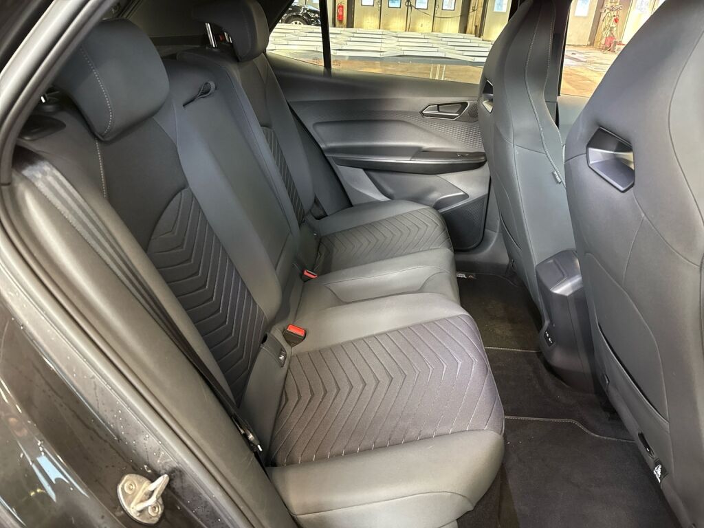 Cupra Born 2023 Harmaa