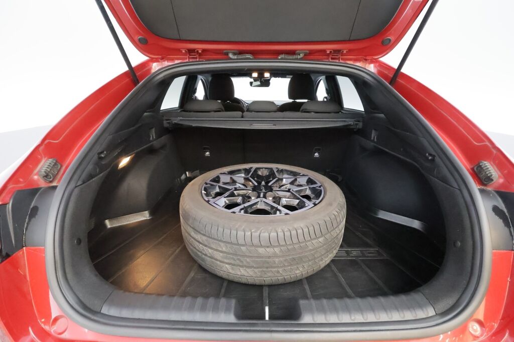 Kia ProCeed 2023 Punainen