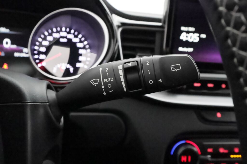 Kia ProCeed 2023 Punainen