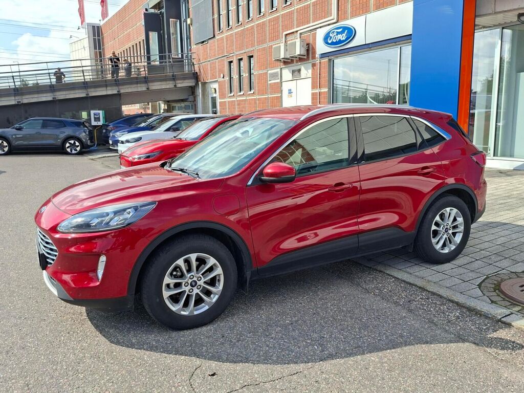 Ford Kuga 2023 Lucid Red