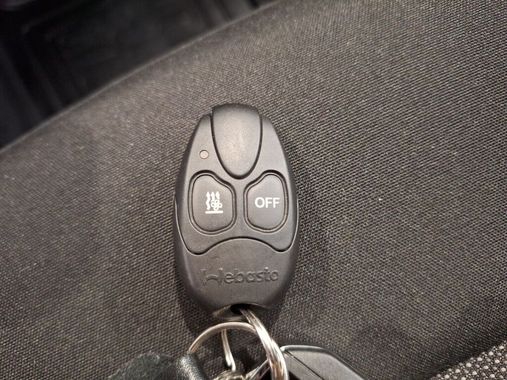 Toyota Proace 2023 Harmaa