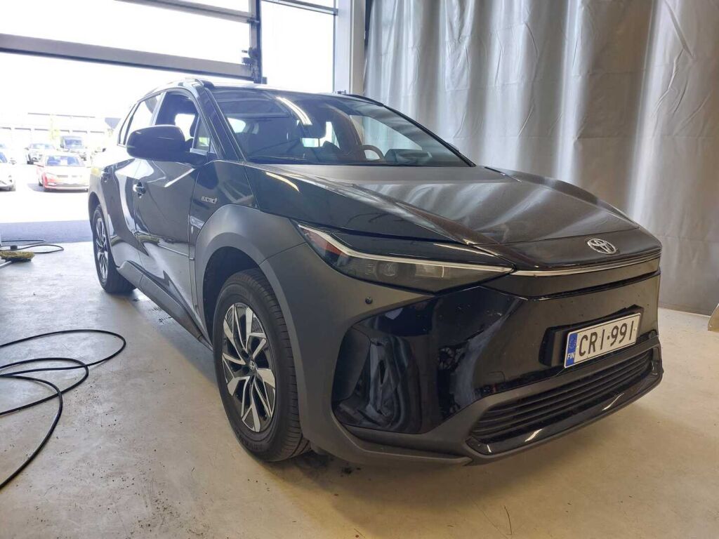 Toyota bZ4X 2023 Musta