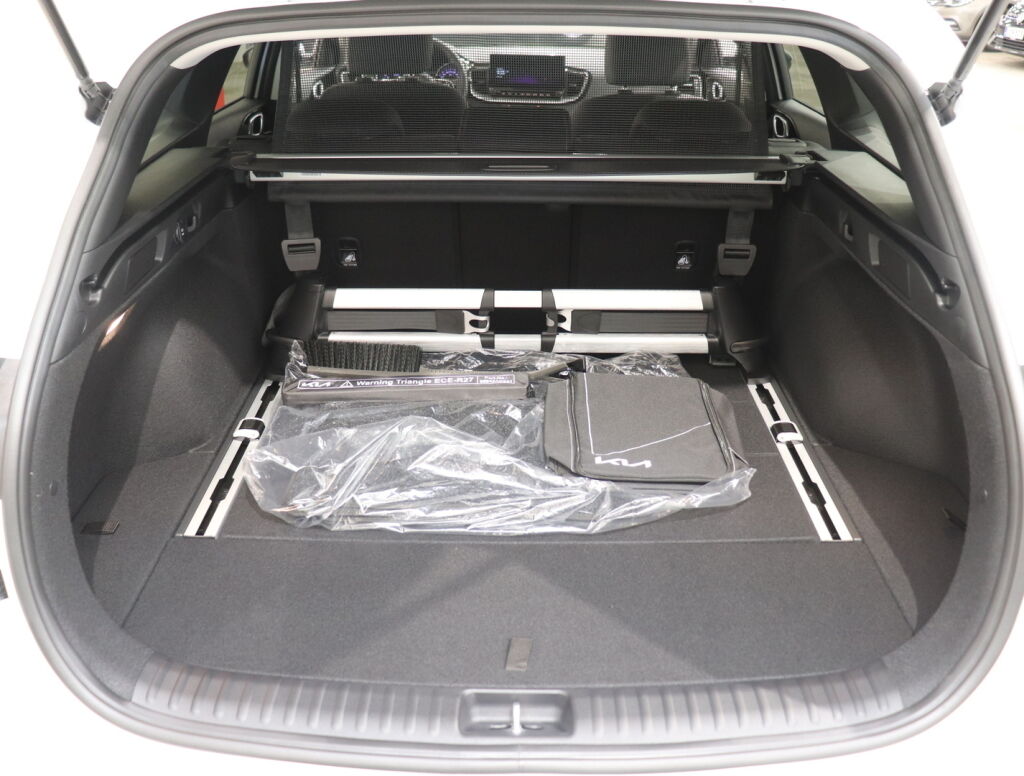 Kia Ceed 2023 Valkoinen