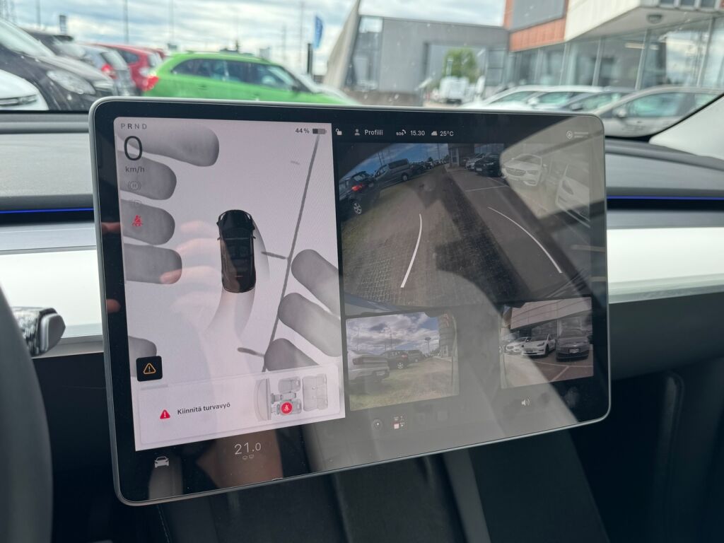 Tesla Model Y 2023 Musta