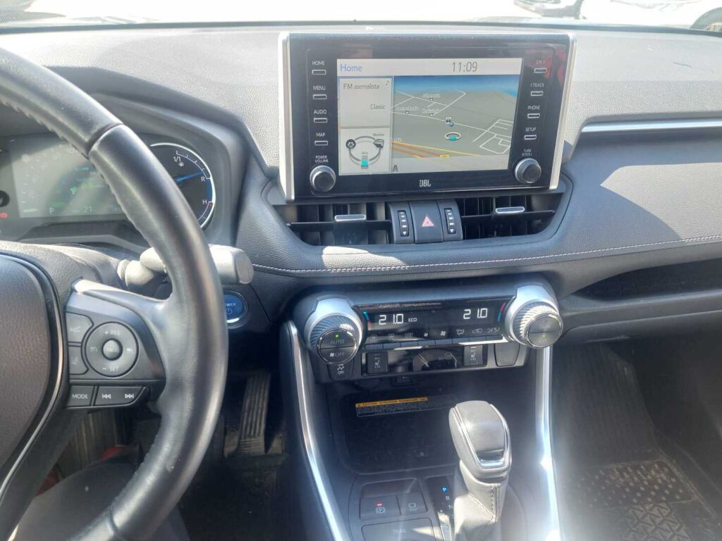 Toyota RAV4 2021 Musta