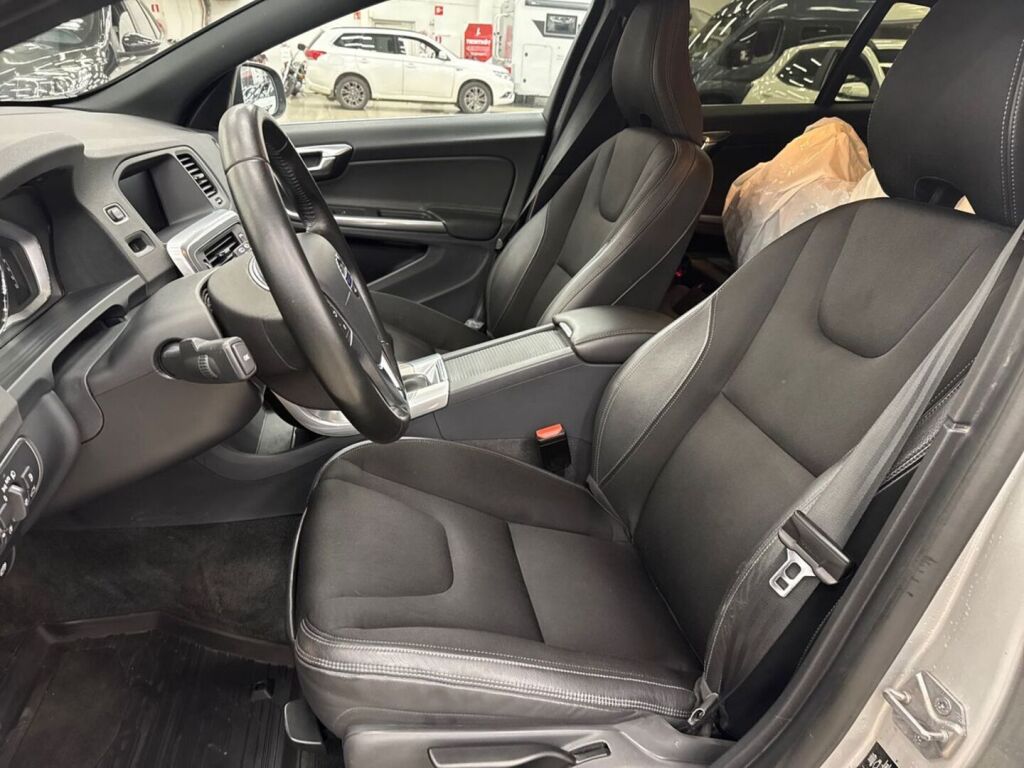 Volvo V60 2018 Hopea
