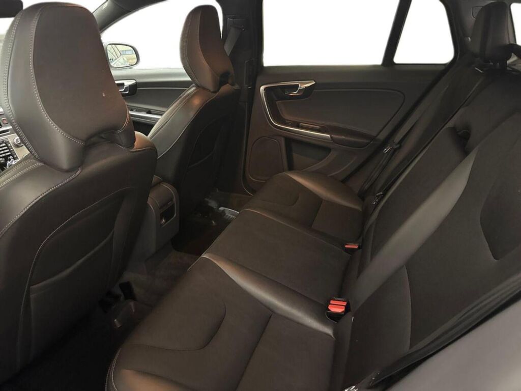 Volvo V60 2018 Hopea