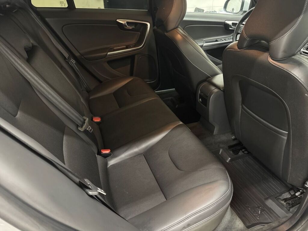 Volvo V60 2018 Hopea