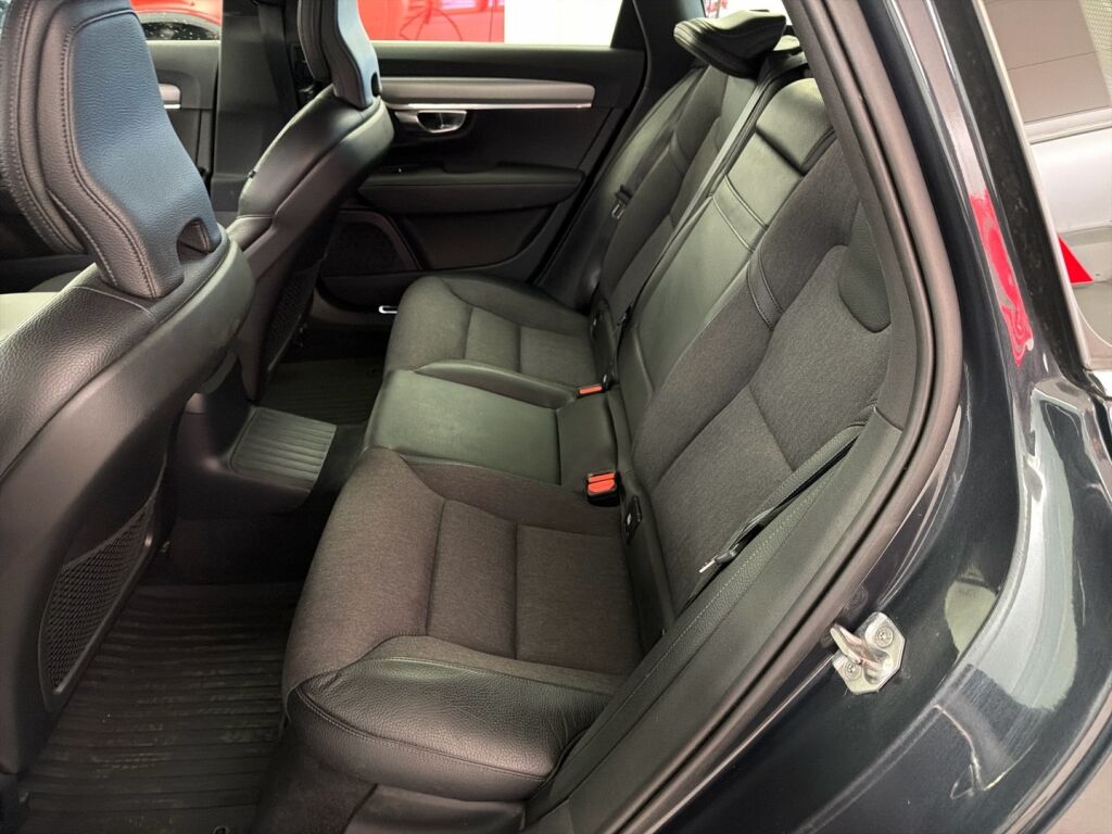 Volvo V90 2020 Harmaa