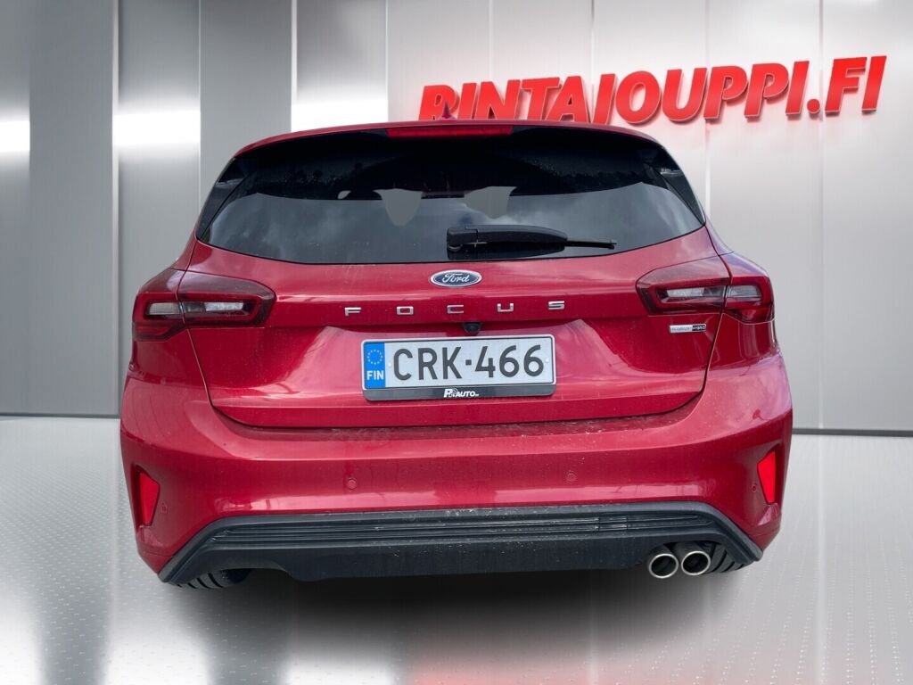 Ford Focus 2023 Punainen