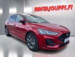 Ford Focus 2023 Punainen