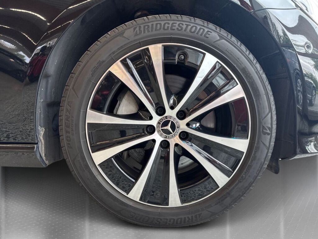 Mercedes-Benz E 2023 Musta
