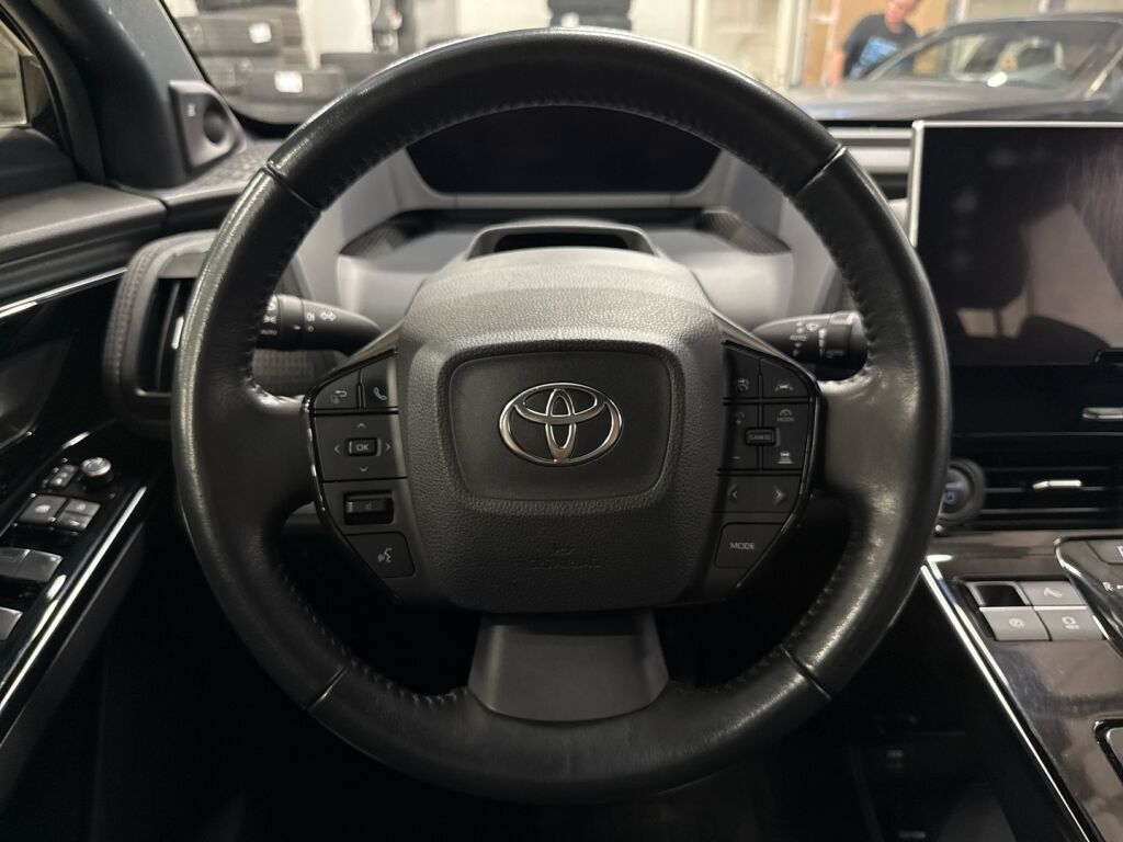 Toyota bZ4X 2023 Musta