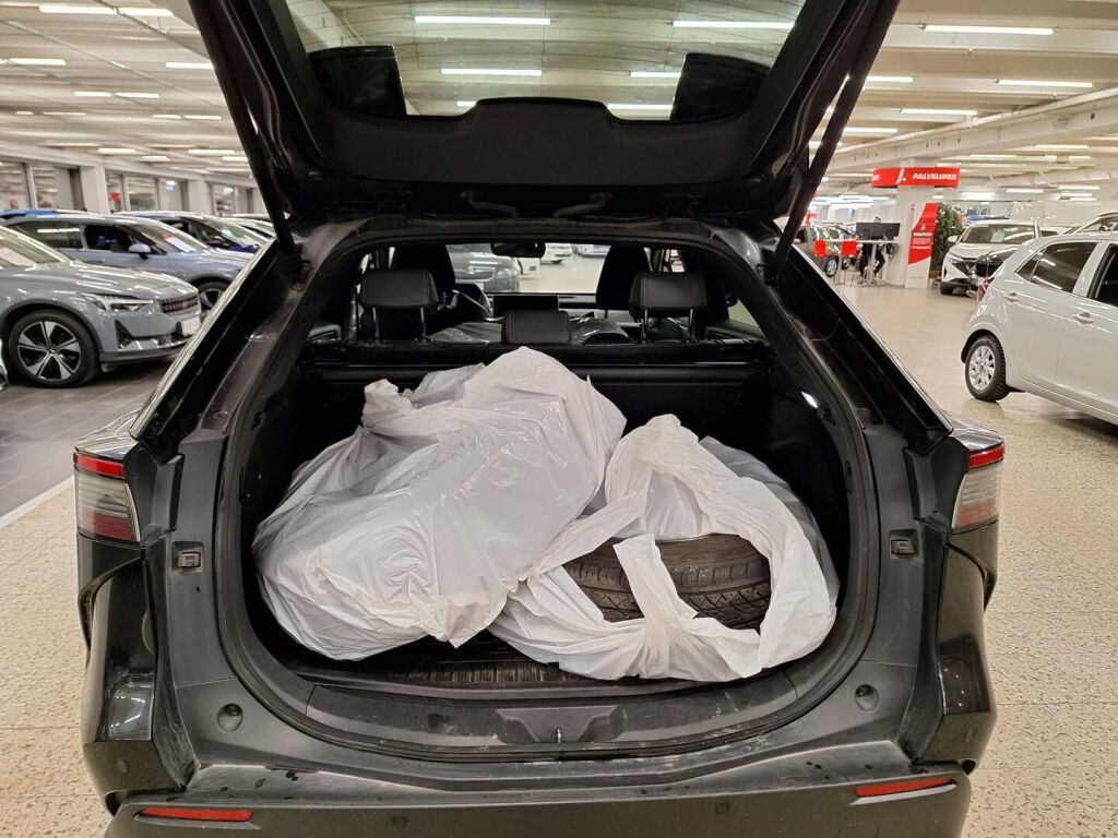 Toyota bZ4X 2023 Musta